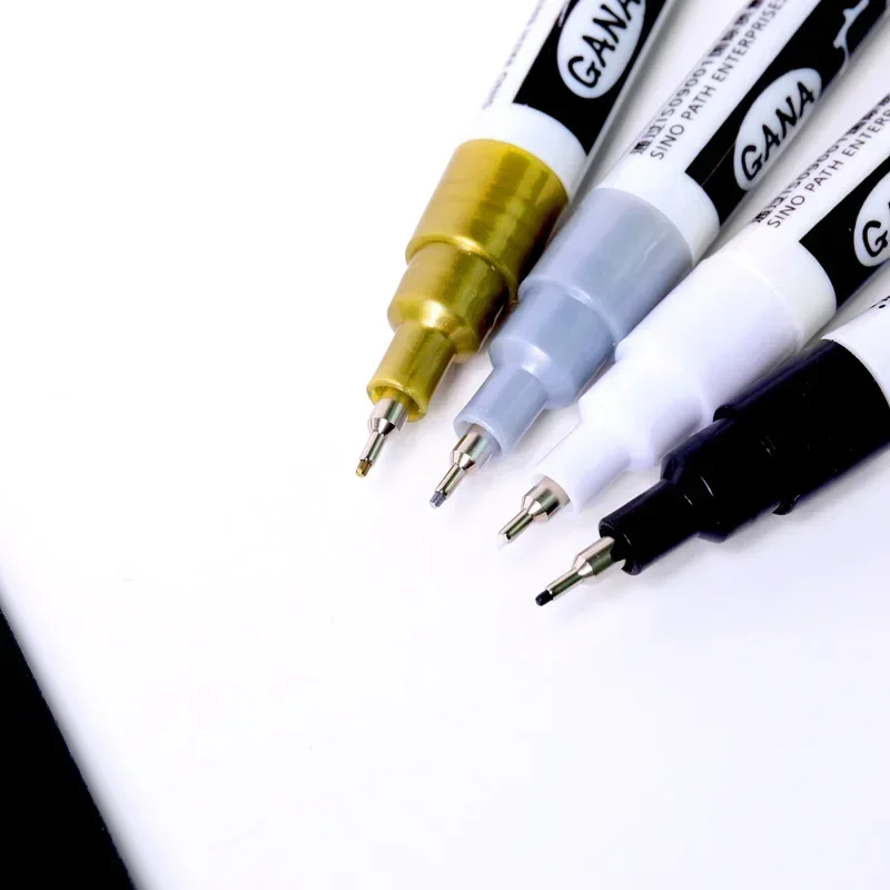 4Pcs/set Oil Based White Black - đánh giá và giá Illustration Marker Set